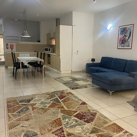 Апартаменты Sliema 2Bed With Backyard Экстерьер фото
