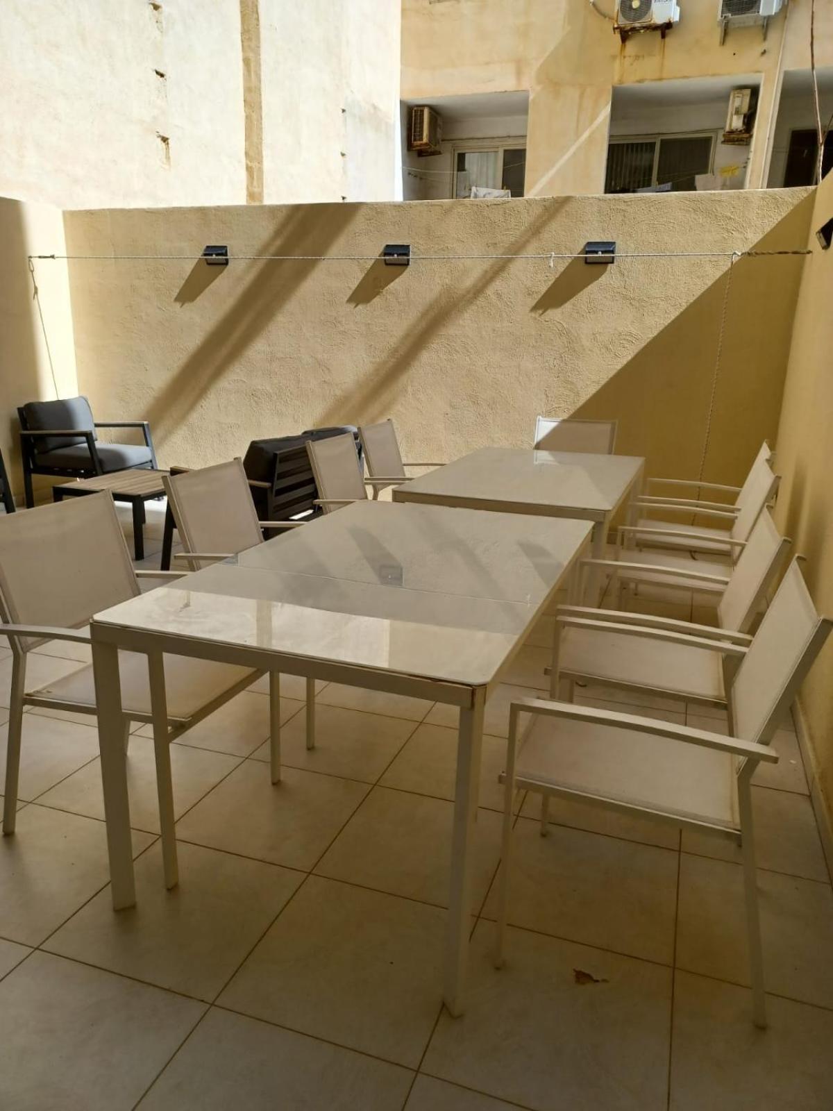 Апартаменты Sliema 2Bed With Backyard Экстерьер фото